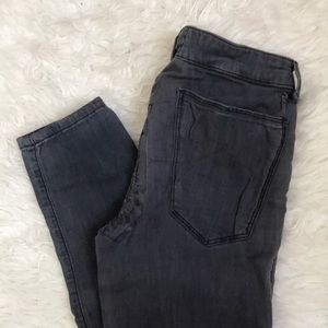 Current/Elliot Mid Rise Skinny Jean